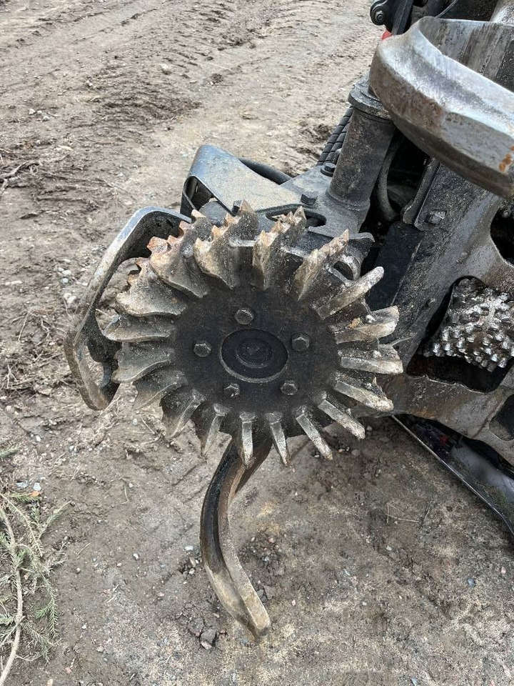 Komatsu 901XC - Metsakoristaja: pilt 3 Komatsu 901XC - Metsakoristaja: pilt 3