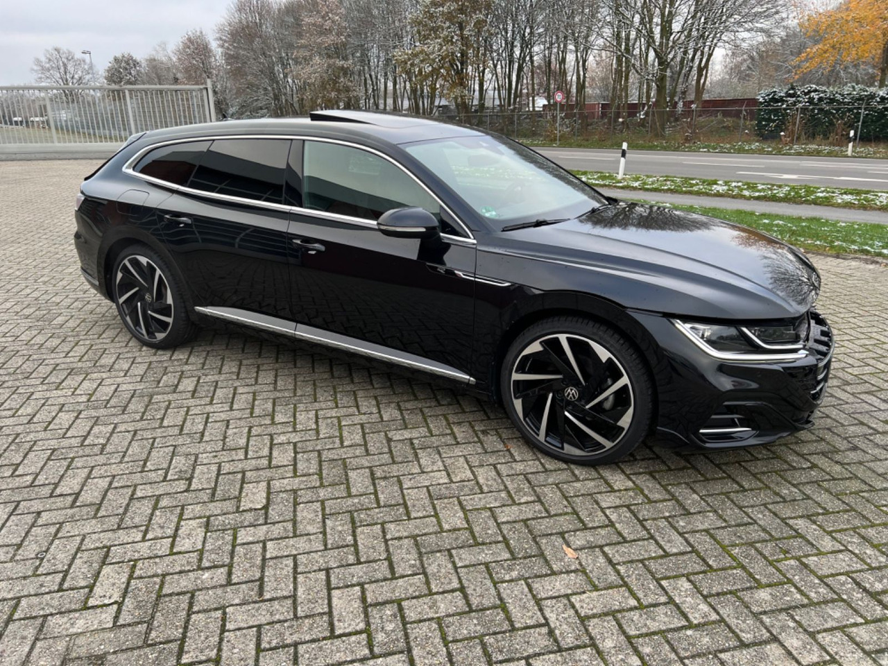 Volkswagen Arteon Shooting Brake R-Line 4Motion - Auto: pilt 2 Volkswagen Arteon Shooting Brake R-Line 4Motion - Auto: pilt 2