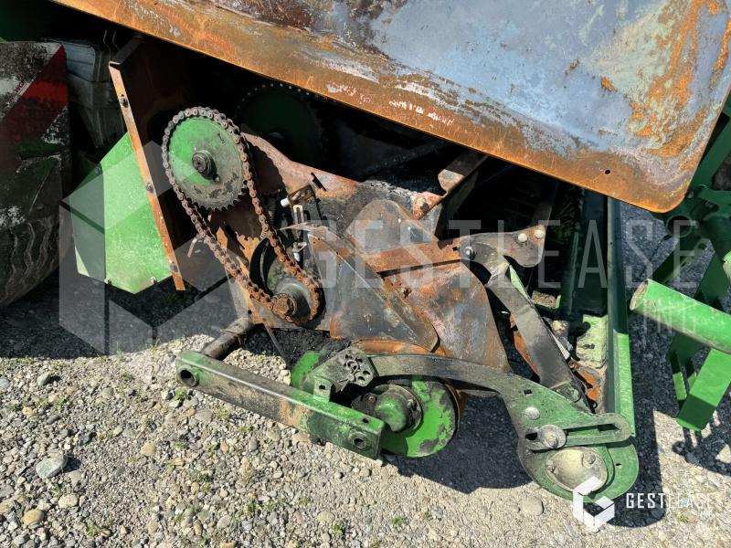 Heinapress, ümmargune John Deere 744: pilt 7