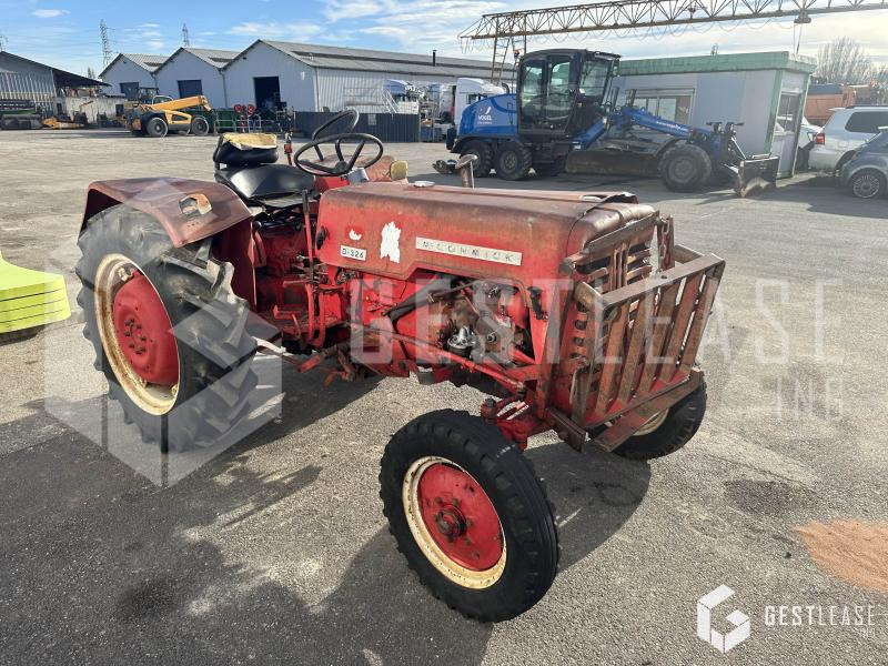 Mc Cormick D326 - Traktor: pilt 4 Mc Cormick D326 - Traktor: pilt 4