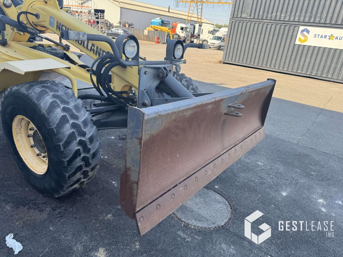 New Holland F 106.6 A - Teehöövel: pilt 5 New Holland F 106.6 A - Teehöövel: pilt 5
