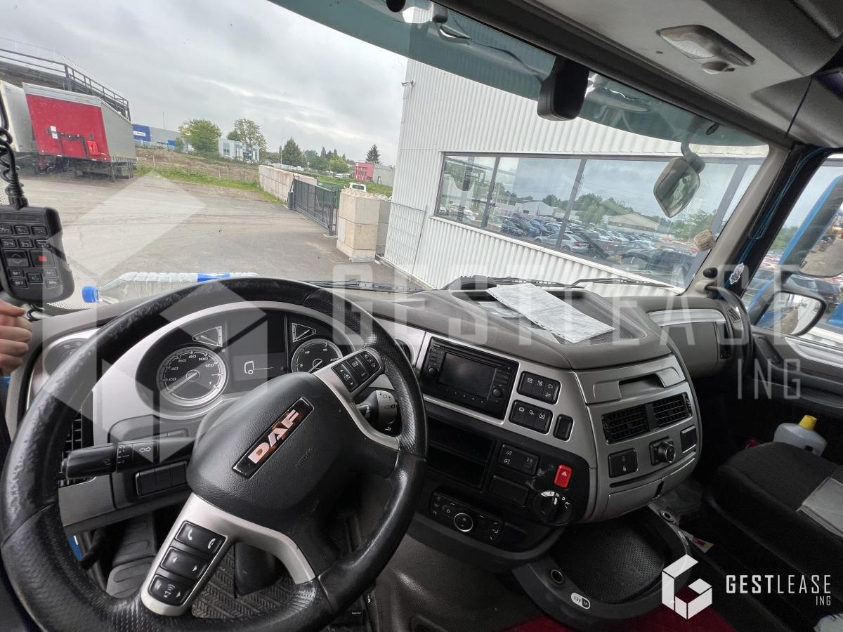 Interior photo 1: Sadulveok DAF XF450 FT