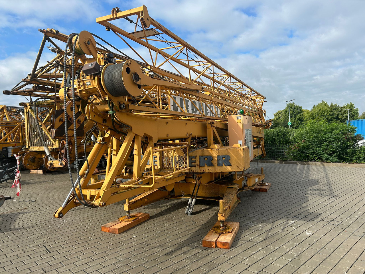 LIEBHERR 22SE - Tornkraana: pilt 1 LIEBHERR 22SE - Tornkraana: pilt 1