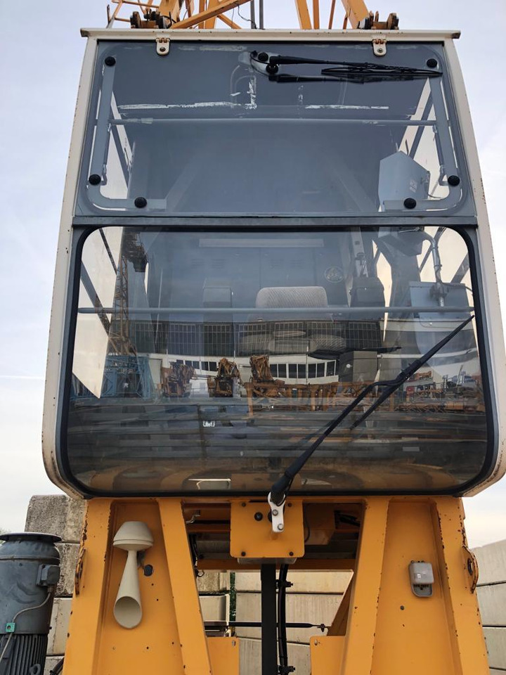 Liebherr 112EC-H Litronic - Tornkraana: pilt 1 Liebherr 112EC-H Litronic - Tornkraana: pilt 1