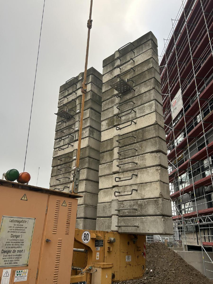 Liebherr 71k Baukran Turmdrehkran 71 K / Baujahr 2003 gebraucht - Tornkraana: pilt 4 Liebherr 71k Baukran Turmdrehkran 71 K / Baujahr 2003 gebraucht - Tornkraana: pilt 4