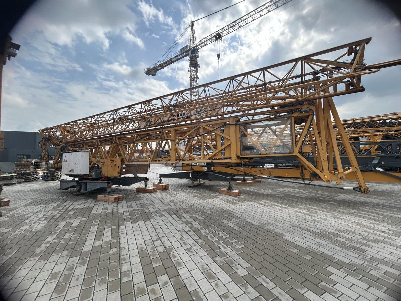 Liebherr 71k - Tornkraana: pilt 1 Liebherr 71k - Tornkraana: pilt 1