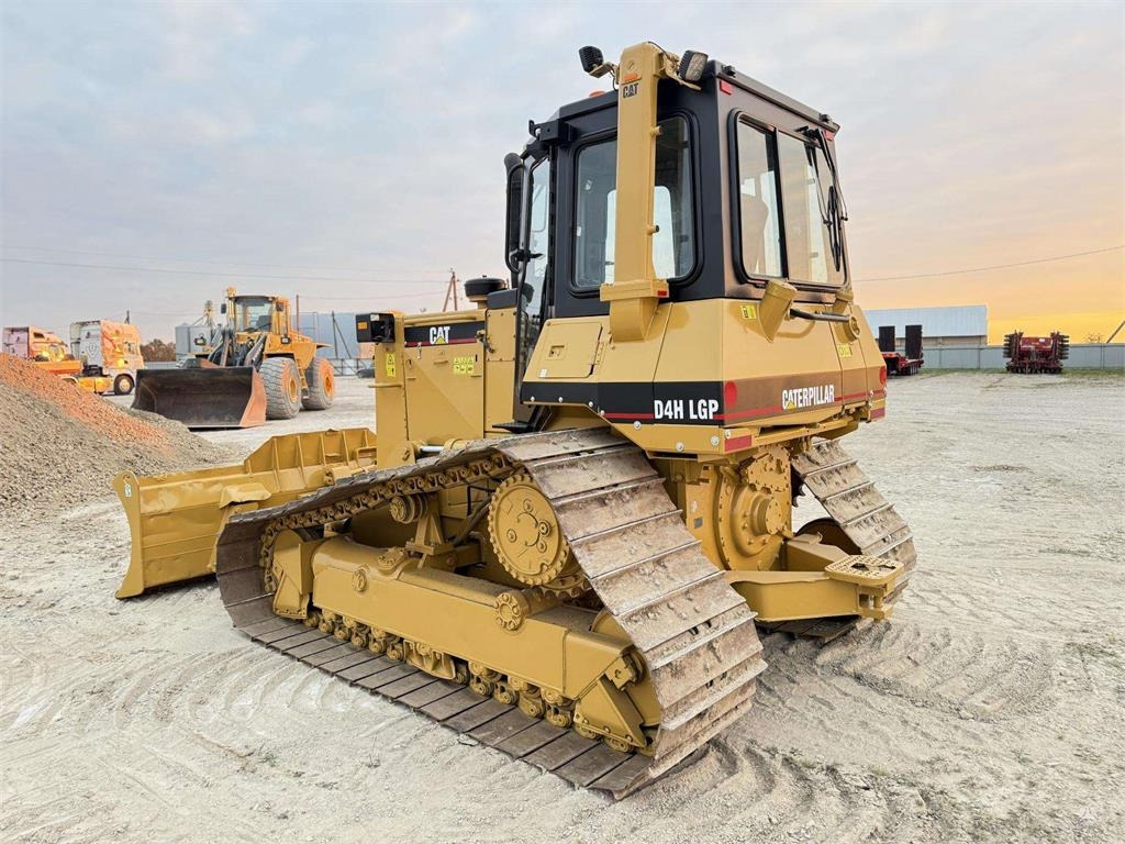 CAT D4H LGP USA MADE - Buldooser: pilt 3 CAT D4H LGP USA MADE - Buldooser: pilt 3