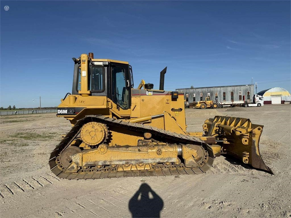 CAT D6M LGP - Buldooser: pilt 2 CAT D6M LGP - Buldooser: pilt 2