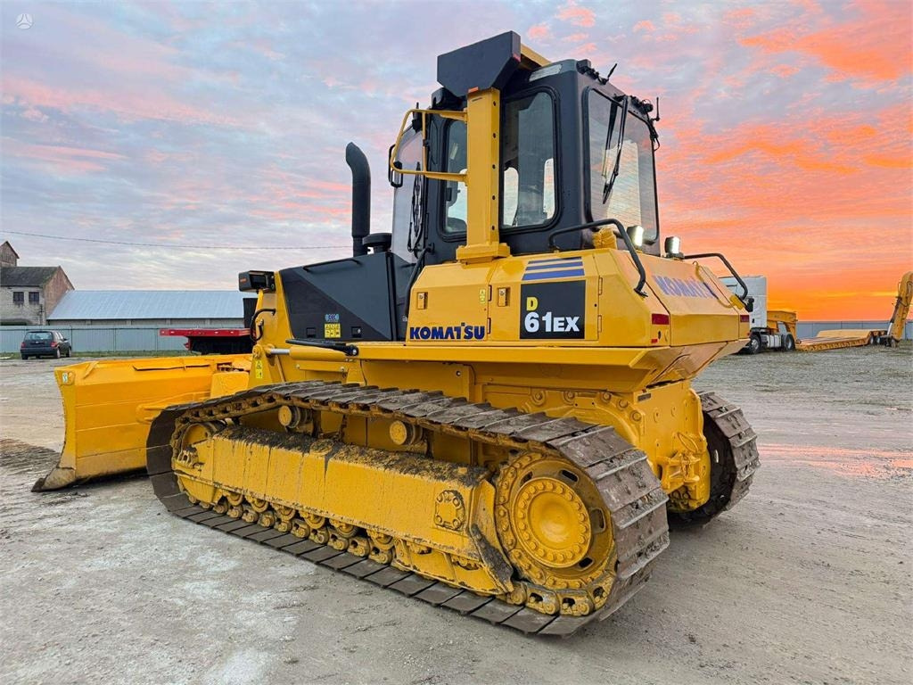 Komatsu D61EX-15EO - Buldooser: pilt 3 Komatsu D61EX-15EO - Buldooser: pilt 3