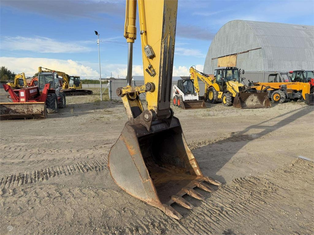 New Holland E265B  liising New Holland E265B: pilt 8