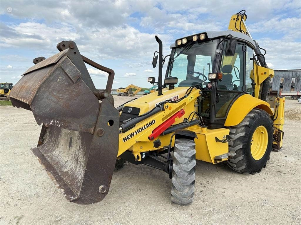 New Holland LB 110 B-4PT - Ekskavaator-laadur: pilt 1 New Holland LB 110 B-4PT - Ekskavaator-laadur: pilt 1