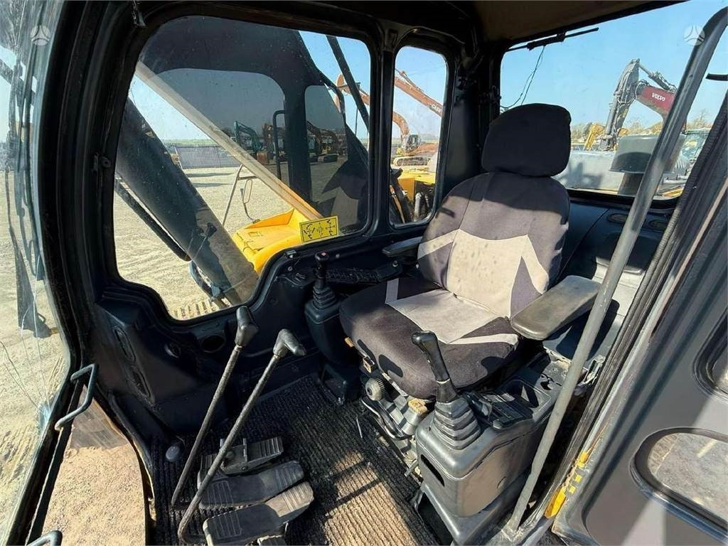 Volvo EC 240 LC  liising Volvo EC 240 LC: pilt 24