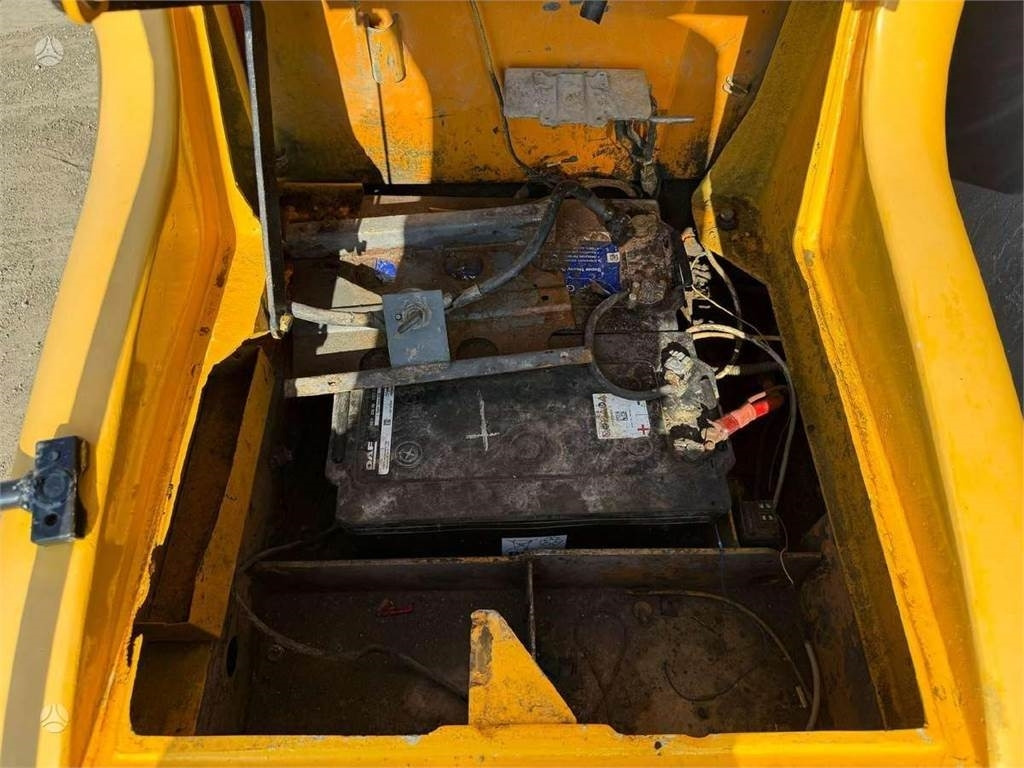 Volvo EC 240 LC  liising Volvo EC 240 LC: pilt 13