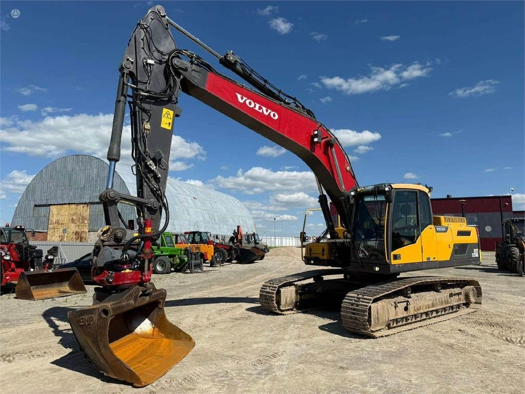 Volvo EC 250 DL 3D GPS + ROTOTILT - Lintekskavaator: pilt 1 Volvo EC 250 DL 3D GPS + ROTOTILT - Lintekskavaator: pilt 1