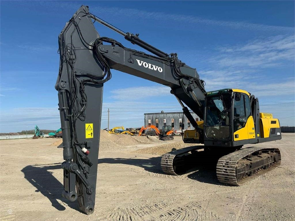 Volvo EC 300 DNL Cabin Lift - Lintekskavaator: pilt 4 Volvo EC 300 DNL Cabin Lift - Lintekskavaator: pilt 4