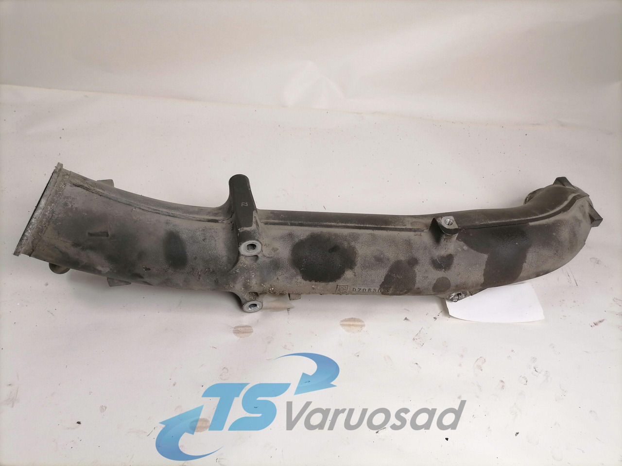 DAF intercooler pipe 1694924 - Sisejahutus - Veoauto: pilt 2 DAF intercooler pipe 1694924 - Sisejahutus - Veoauto: pilt 2