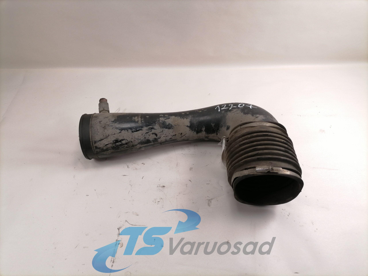 MAN Air intake 81082010456 - Sisselaskesüsteem - Veoauto: pilt 1 MAN Air intake 81082010456 - Sisselaskesüsteem - Veoauto: pilt 1