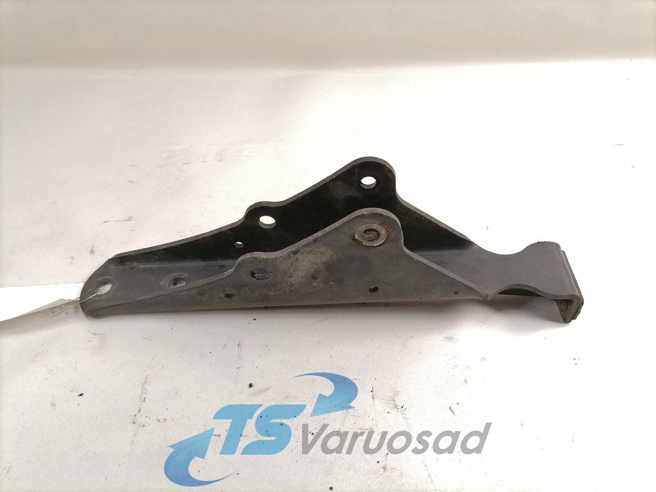 MAN Cab suspension carrier 81417010089 - Kabiini vedrustus - Veoauto: pilt 1 MAN Cab suspension carrier 81417010089 - Kabiini vedrustus - Veoauto: pilt 1