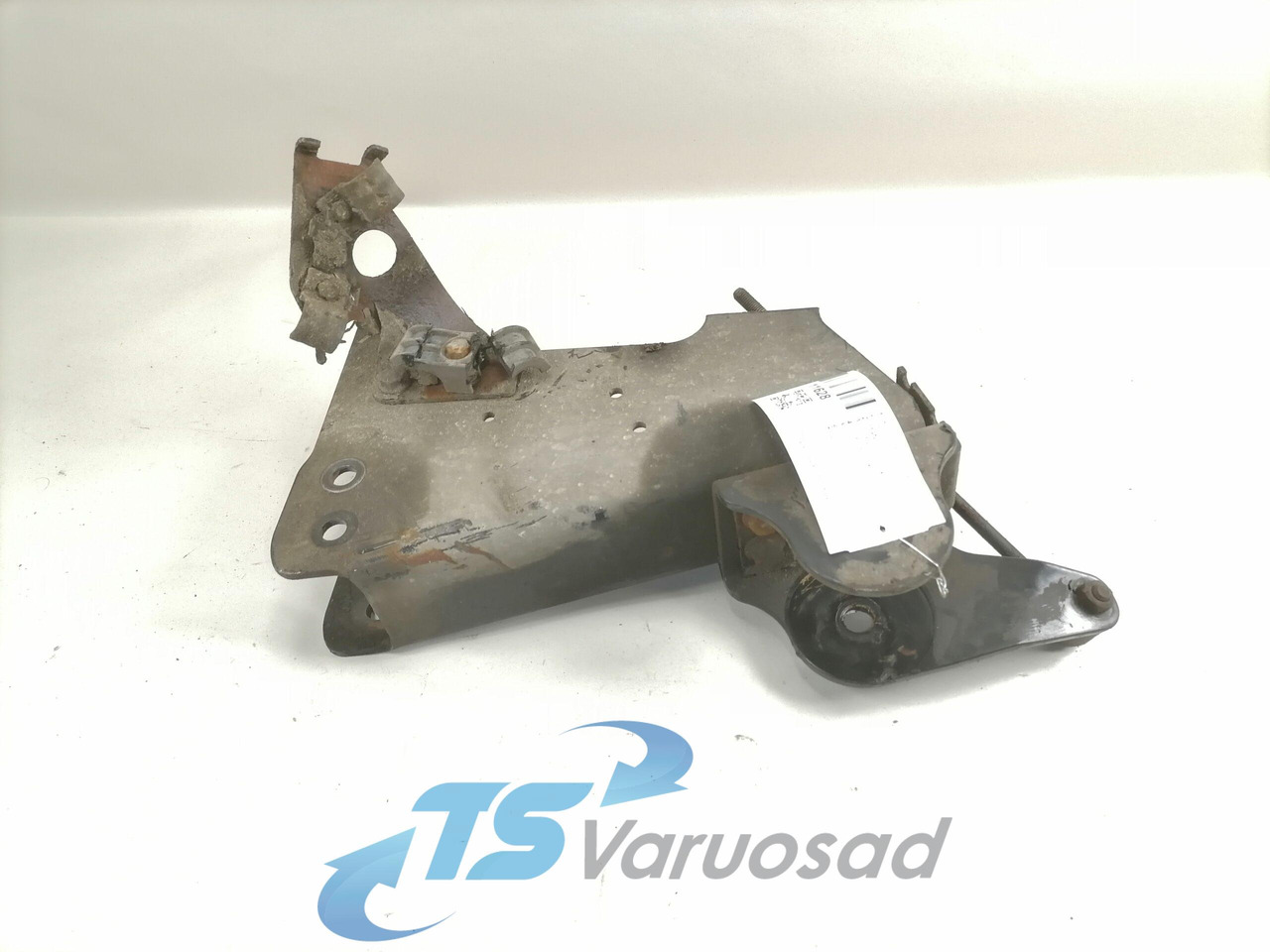MAN Cab suspension carrier 81417200145 - Kabiini vedrustus - Veoauto: pilt 1 MAN Cab suspension carrier 81417200145 - Kabiini vedrustus - Veoauto: pilt 1