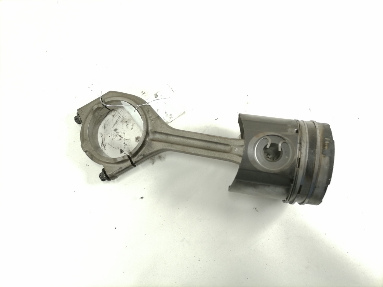 MAN Connecting rod + piston 51024006030 - Kolvid/ Rõngad/ Puksid - Veoauto: pilt 2 MAN Connecting rod + piston 51024006030 - Kolvid/ Rõngad/ Puksid - Veoauto: pilt 2