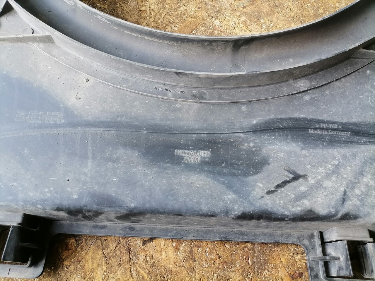MAN Fan shroud 81066200145 - Radiaator - Veoauto: pilt 3 MAN Fan shroud 81066200145 - Radiaator - Veoauto: pilt 3
