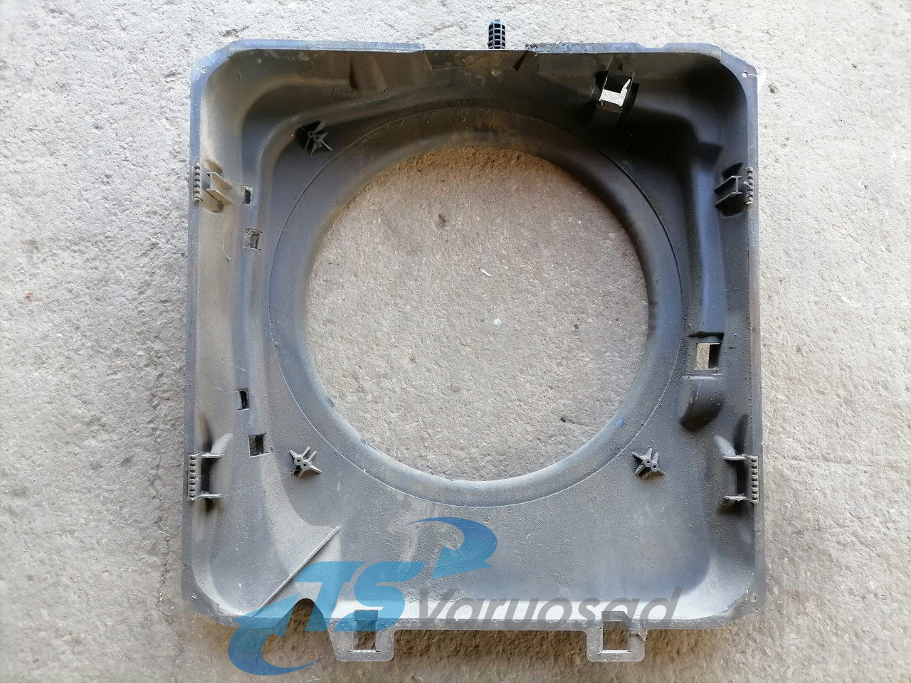 MAN Fan shroud 81066200145 - Radiaator - Veoauto: pilt 2 MAN Fan shroud 81066200145 - Radiaator - Veoauto: pilt 2