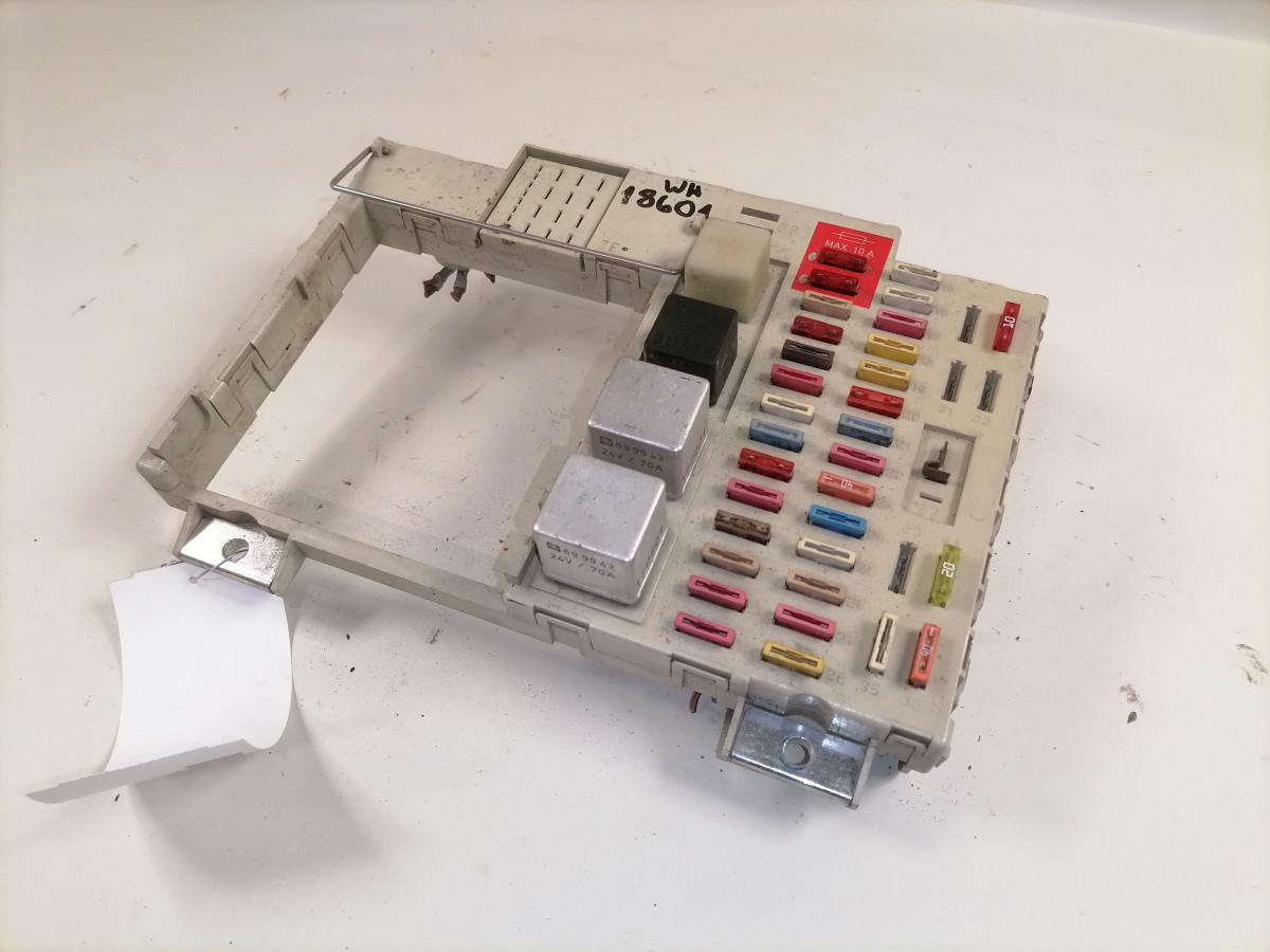 MAN Kaitsmepaneel 81254446074 - Kaitse - Veoauto: pilt 3 MAN Kaitsmepaneel 81254446074 - Kaitse - Veoauto: pilt 3