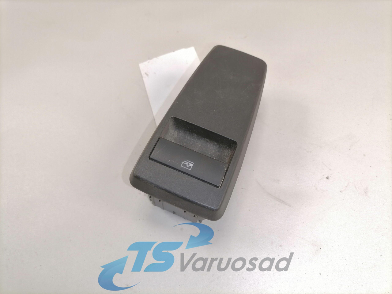 MAN Lüliti, klaasitõstuk 81258067066 - Kabiin - Veoauto: pilt 1 MAN Lüliti, klaasitõstuk 81258067066 - Kabiin - Veoauto: pilt 1