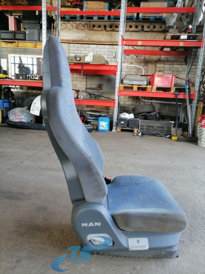 MAN Passenger seat 81623016942 - Iste - Veoauto: pilt 3 MAN Passenger seat 81623016942 - Iste - Veoauto: pilt 3