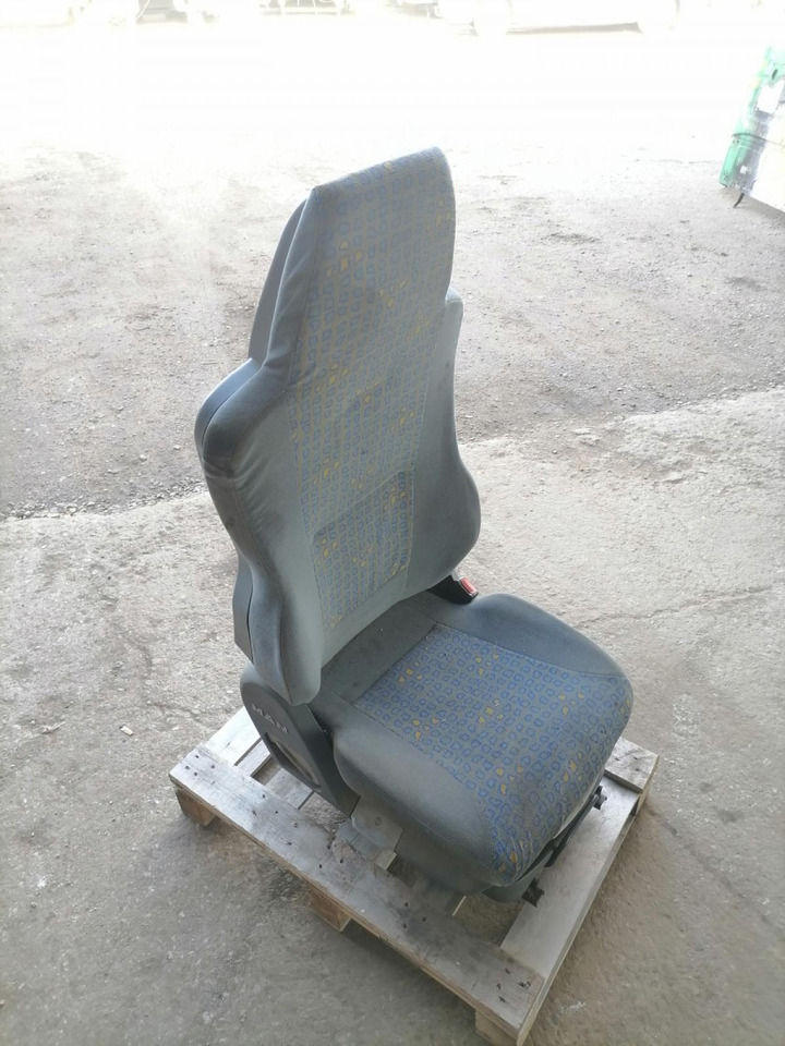 MAN Passenger seat 81623016942 - Iste - Veoauto: pilt 1 MAN Passenger seat 81623016942 - Iste - Veoauto: pilt 1