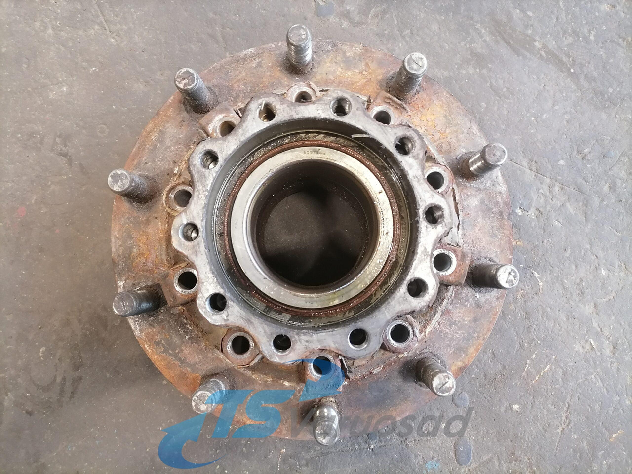 MAN Rear axel hub 81357010155 - Universaalosa - Veoauto: pilt 2 MAN Rear axel hub 81357010155 - Universaalosa - Veoauto: pilt 2