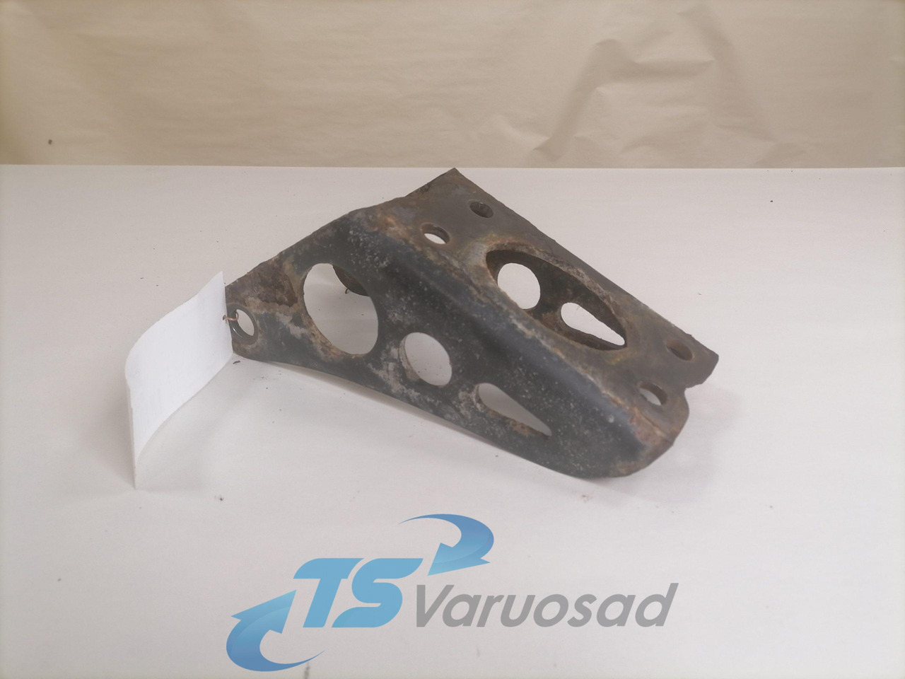 MAN Shock absorber mounting 81437400195 - Vedrustus - Veoauto: pilt 2 MAN Shock absorber mounting 81437400195 - Vedrustus - Veoauto: pilt 2
