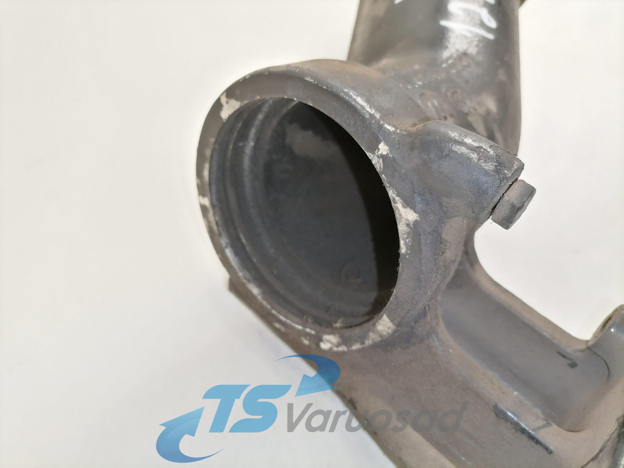 MAN intercooler pipe 51094113331 - Sisejahutus - Veoauto: pilt 2 MAN intercooler pipe 51094113331 - Sisejahutus - Veoauto: pilt 2