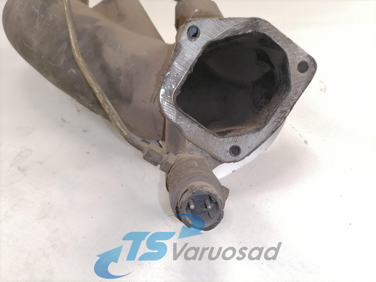 MAN intercooler pipe 51094113633 - Sisejahutus - Veoauto: pilt 4 MAN intercooler pipe 51094113633 - Sisejahutus - Veoauto: pilt 4