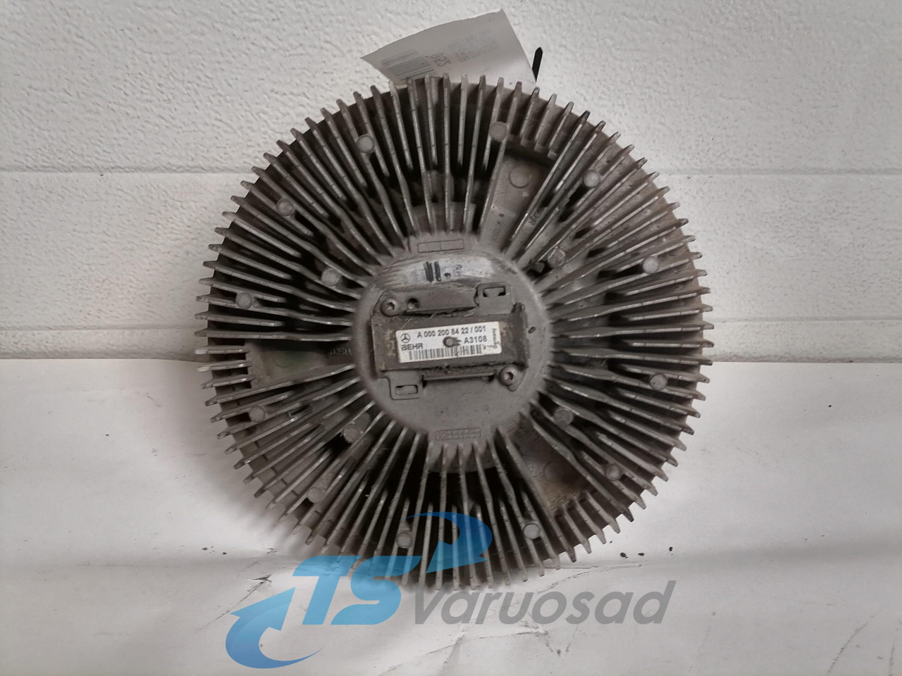 MB Cooling fan A0002008422 - Puhur - Veoauto: pilt 1 MB Cooling fan A0002008422 - Puhur - Veoauto: pilt 1