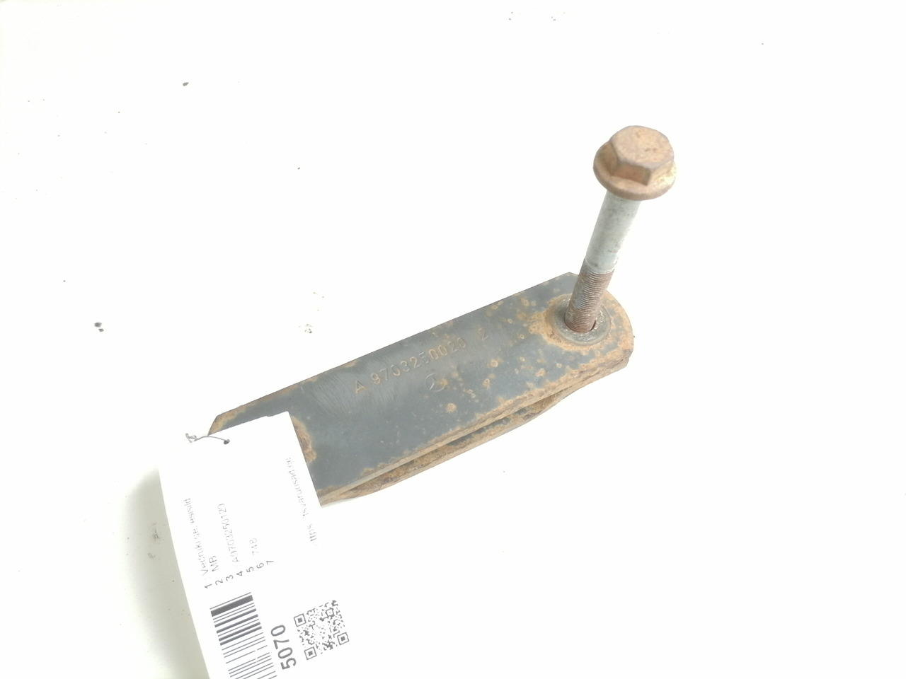 MB Spring shackle A9703250120 - Vedrustus - Veoauto: pilt 2 MB Spring shackle A9703250120 - Vedrustus - Veoauto: pilt 2