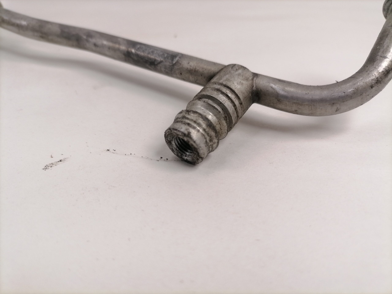 Mercedes-Benz A/C pipe A9608309417 - Soojendus/ Ventilatsioon - Veoauto: pilt 3 Mercedes-Benz A/C pipe A9608309417 - Soojendus/ Ventilatsioon - Veoauto: pilt 3