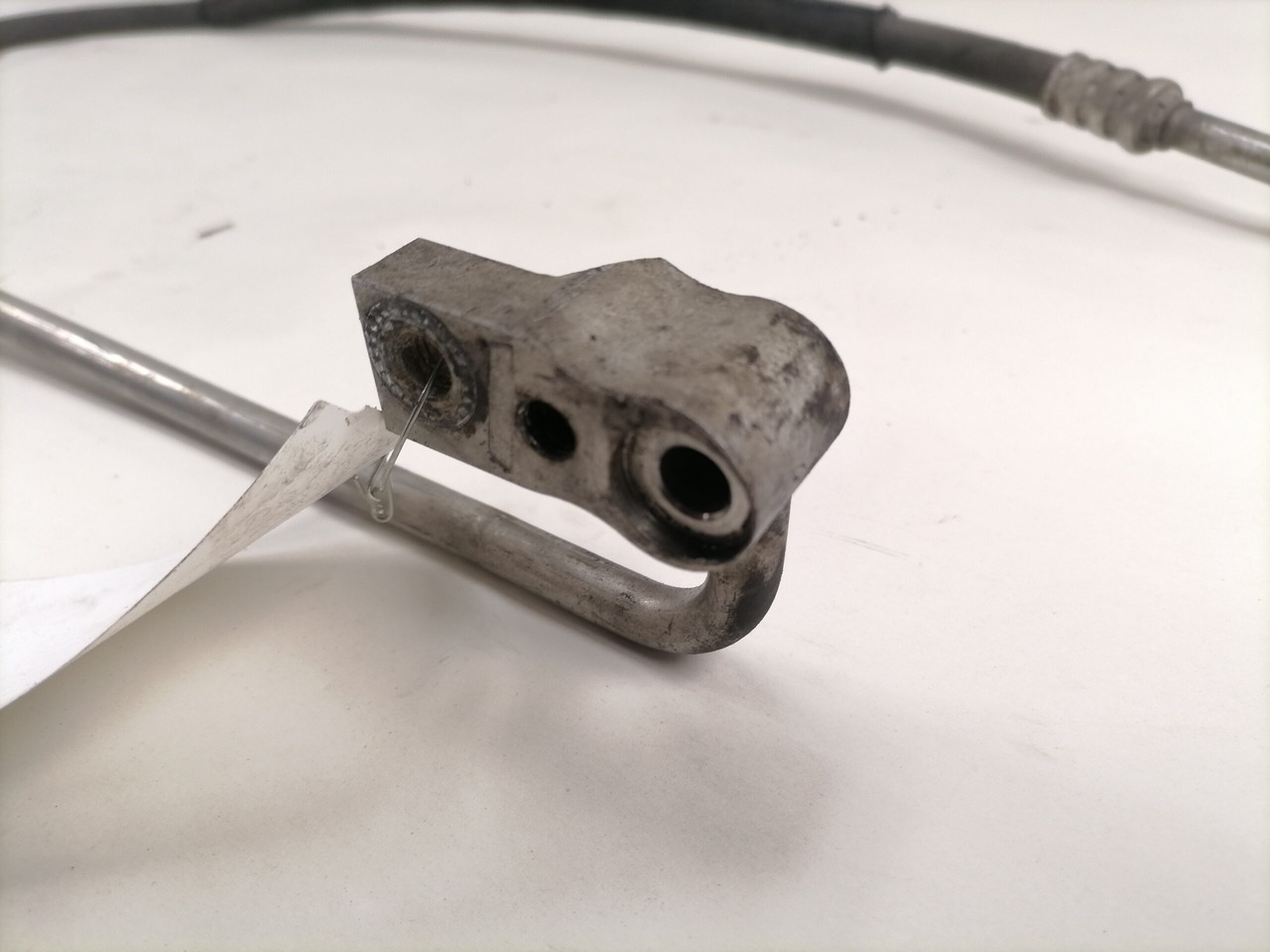 Mercedes-Benz A/C pipe A9608309417 - Soojendus/ Ventilatsioon - Veoauto: pilt 2 Mercedes-Benz A/C pipe A9608309417 - Soojendus/ Ventilatsioon - Veoauto: pilt 2