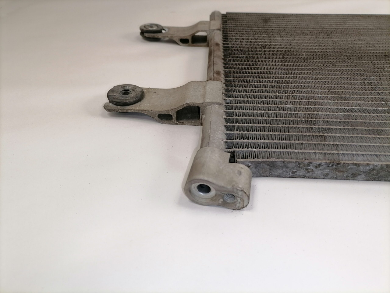 Mercedes-Benz A/C radiator A9605001454 - Soojendus/ Ventilatsioon - Veoauto: pilt 3 Mercedes-Benz A/C radiator A9605001454 - Soojendus/ Ventilatsioon - Veoauto: pilt 3