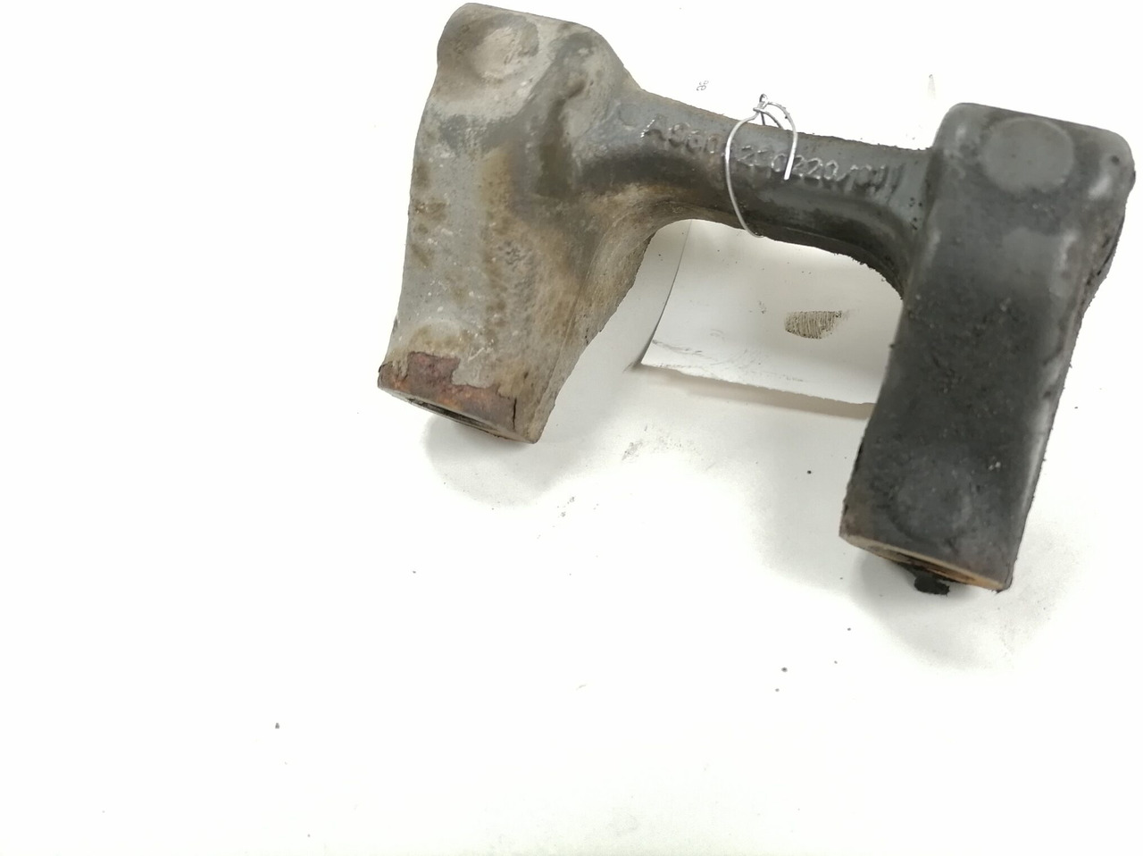 Mercedes-Benz Anti-roll bar bracket A9603230220 - Stabilisaator - Veoauto: pilt 2 Mercedes-Benz Anti-roll bar bracket A9603230220 - Stabilisaator - Veoauto: pilt 2