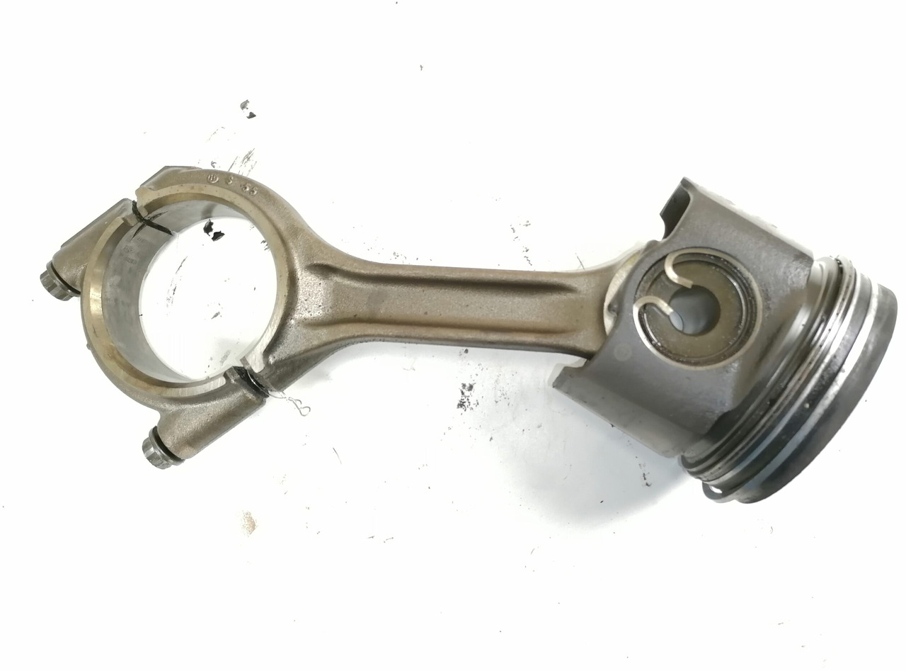 Mercedes-Benz Connecting rod + piston A4710371601 - Kolvid/ Rõngad/ Puksid - Veoauto: pilt 2 Mercedes-Benz Connecting rod + piston A4710371601 - Kolvid/ Rõngad/ Puksid - Veoauto: pilt 2