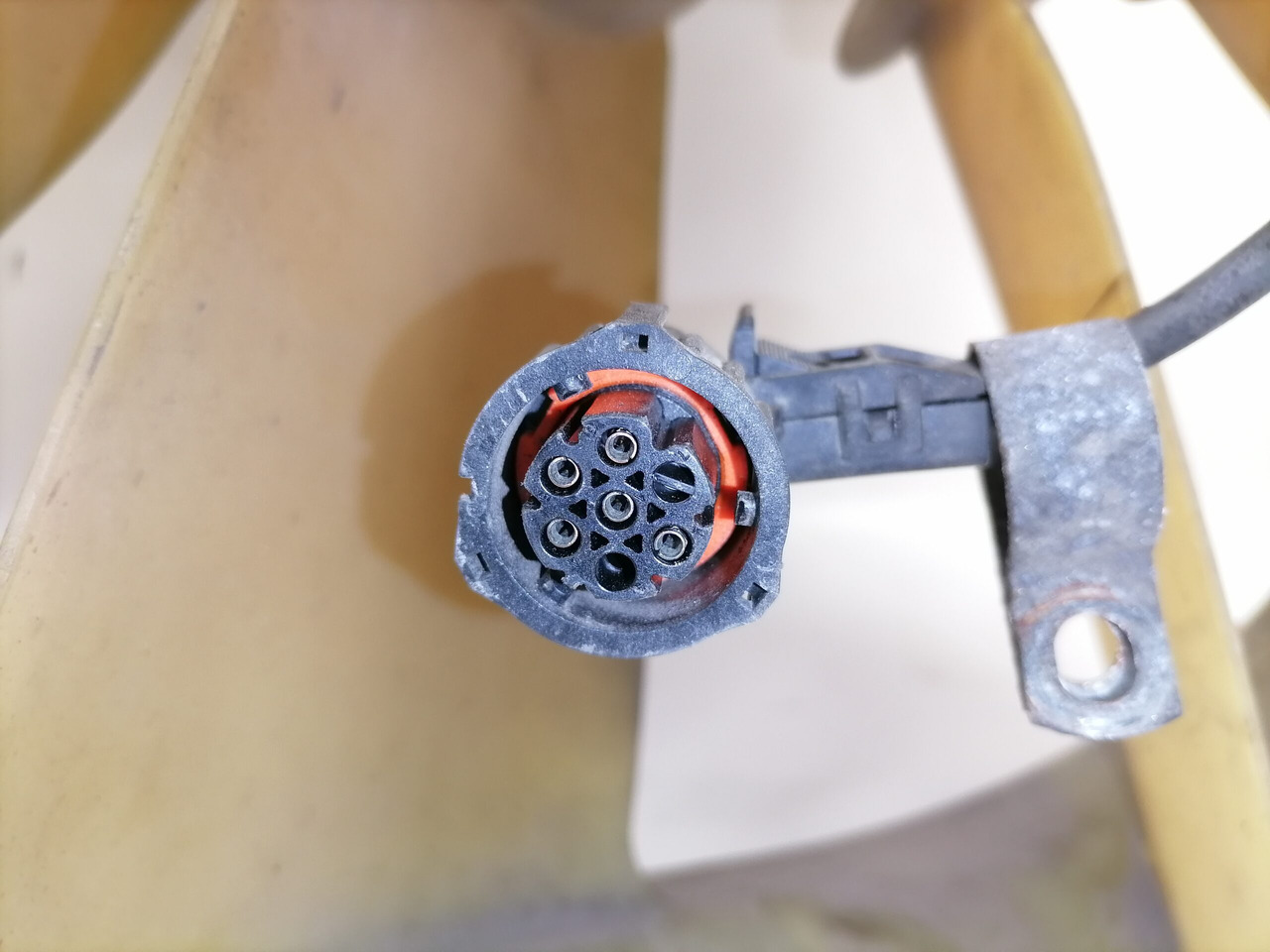 Mercedes-Benz Cooling fan A4702000422 - Puhur - Veoauto: pilt 4 Mercedes-Benz Cooling fan A4702000422 - Puhur - Veoauto: pilt 4