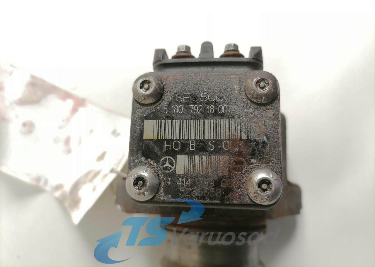 Mercedes-Benz High pressure pump A0414799054 - Kütusepump - Veoauto: pilt 2 Mercedes-Benz High pressure pump A0414799054 - Kütusepump - Veoauto: pilt 2