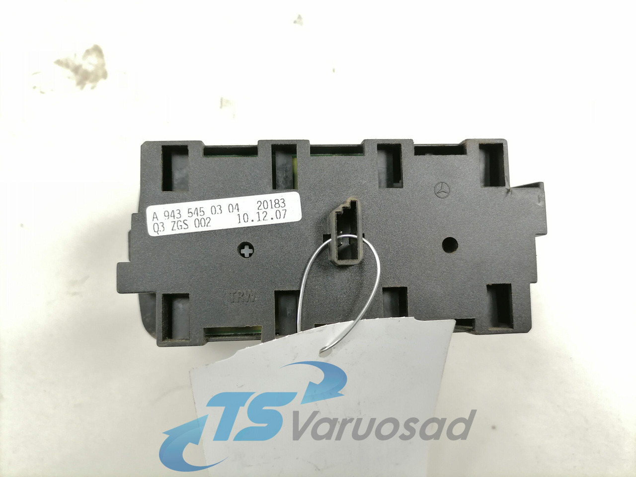 Mercedes-Benz Lüliti, differentsiaalilukk A9435450304 - Kabiin - Veoauto: pilt 3 Mercedes-Benz Lüliti, differentsiaalilukk A9435450304 - Kabiin - Veoauto: pilt 3