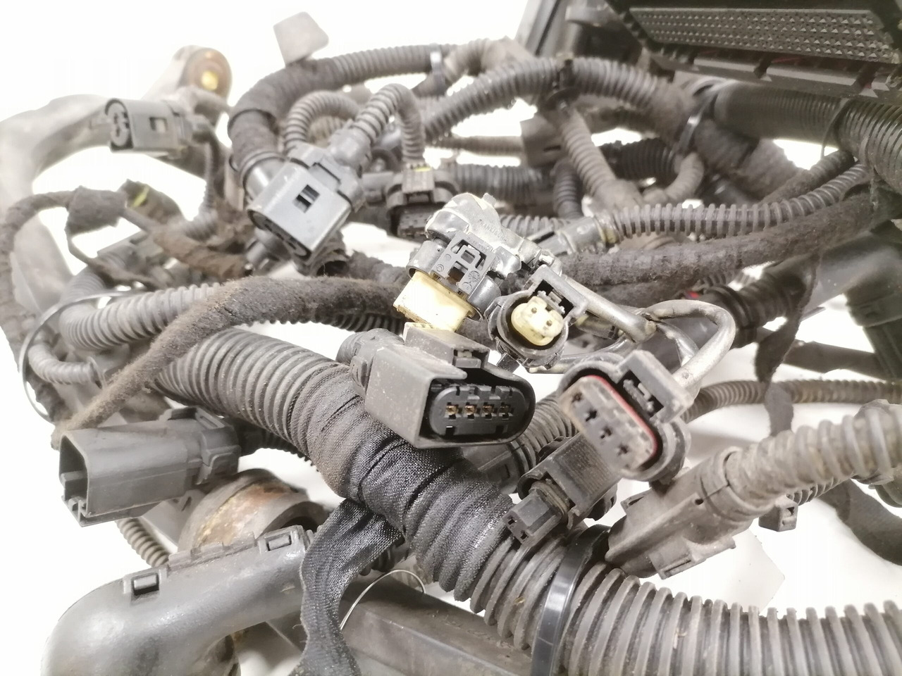 Mercedes-Benz Mootori juhtmestik A4711504320 - Mootori juhtimisseade - Veoauto: pilt 4 Mercedes-Benz Mootori juhtmestik A4711504320 - Mootori juhtimisseade - Veoauto: pilt 4