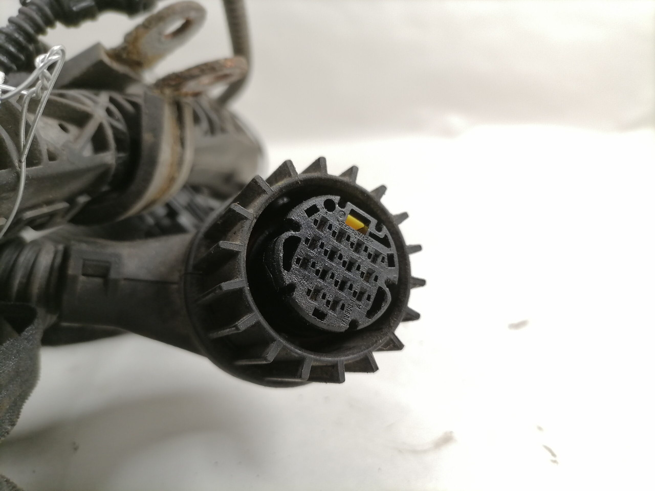 Mercedes-Benz Mootori juhtmestik A4711504320 - Mootori juhtimisseade - Veoauto: pilt 3 Mercedes-Benz Mootori juhtmestik A4711504320 - Mootori juhtimisseade - Veoauto: pilt 3