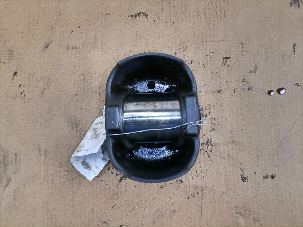 Mercedes-Benz Piston A4710371601 - Kolvid/ Rõngad/ Puksid - Veoauto: pilt 5 Mercedes-Benz Piston A4710371601 - Kolvid/ Rõngad/ Puksid - Veoauto: pilt 5