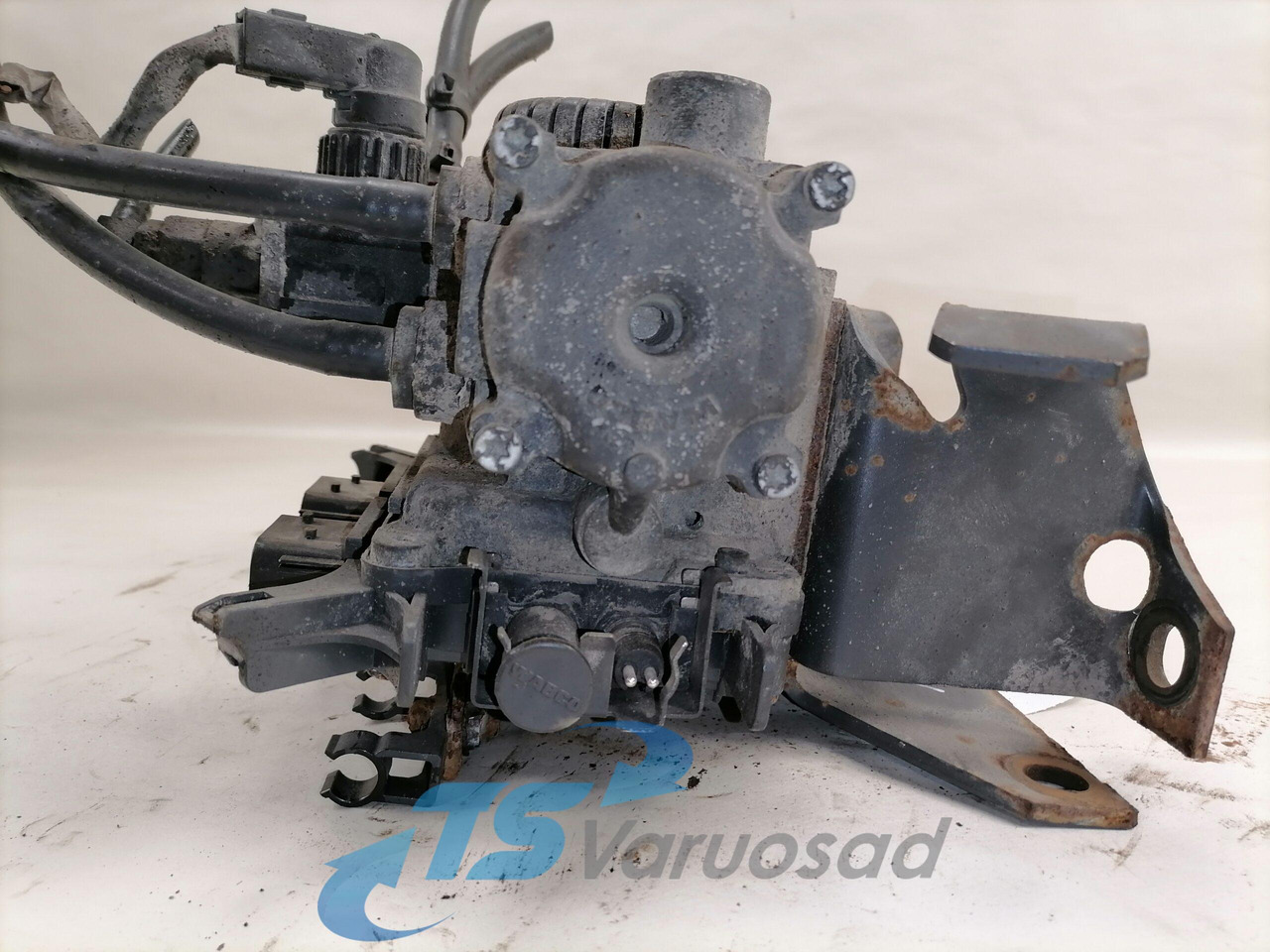 Mercedes-Benz Rear axel brake pressure control valve 4801050060 - Piduriklapp - Veoauto: pilt 4 Mercedes-Benz Rear axel brake pressure control valve 4801050060 - Piduriklapp - Veoauto: pilt 4