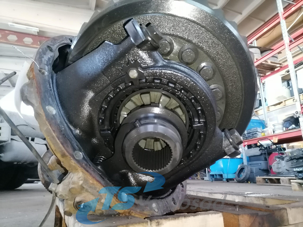 Mercedes-Benz Reduktor HL 6/3 DCLS - 13 / 2,846 A0003504303 - Veomootor - Veoauto: pilt 2 Mercedes-Benz Reduktor HL 6/3 DCLS - 13 / 2,846 A0003504303 - Veomootor - Veoauto: pilt 2