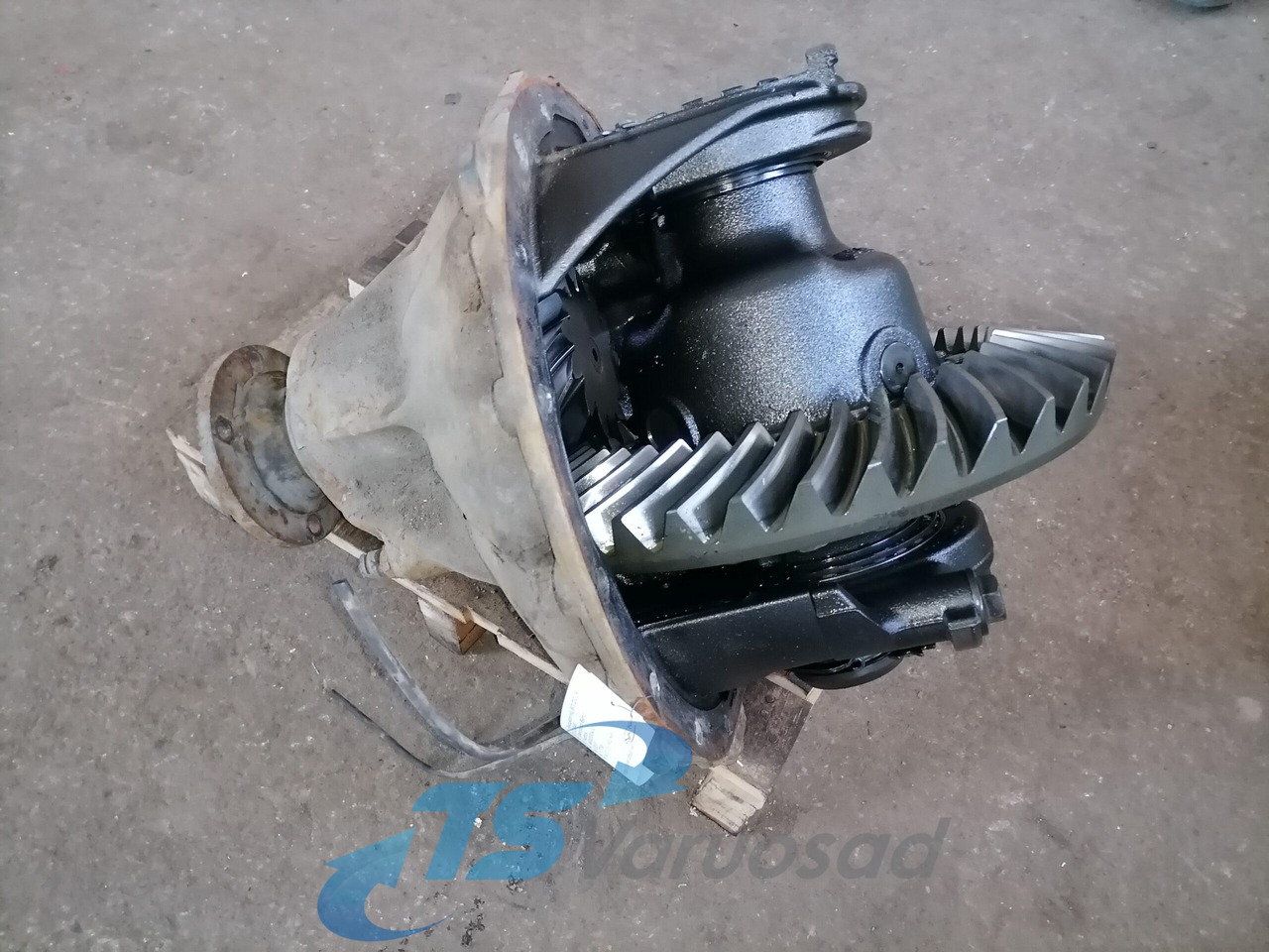 Mercedes-Benz Reduktor HL 6/3 DCLS - 13 / 2,846 A0003504303 - Veomootor - Veoauto: pilt 4 Mercedes-Benz Reduktor HL 6/3 DCLS - 13 / 2,846 A0003504303 - Veomootor - Veoauto: pilt 4
